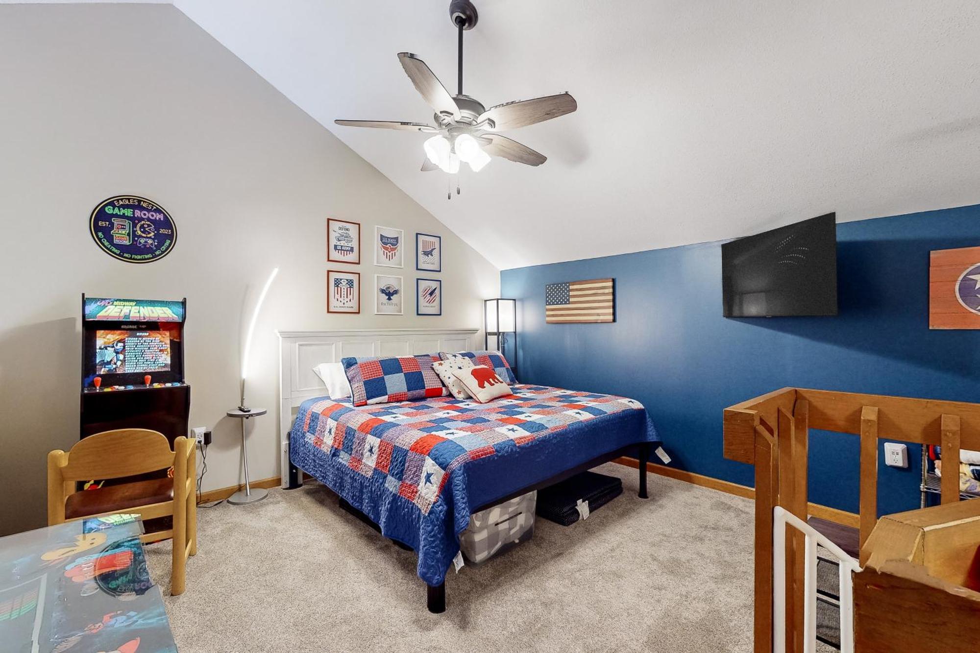 Eagles Nest Escape Apartment แกตลิงเบิร์ก ภายนอก รูปภาพ